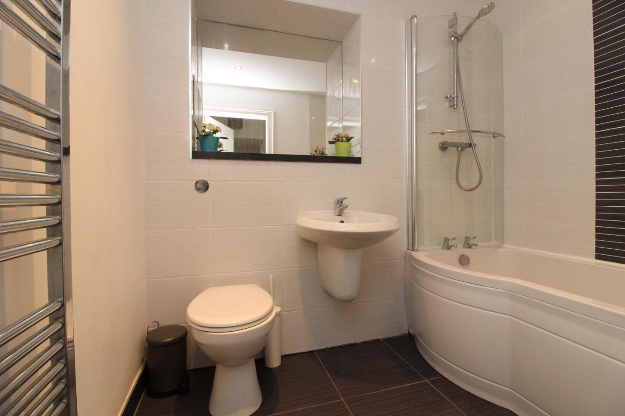 Central Two Bedroom Victorian Apartment With Free Parking เอดินบะระ ภายนอก รูปภาพ