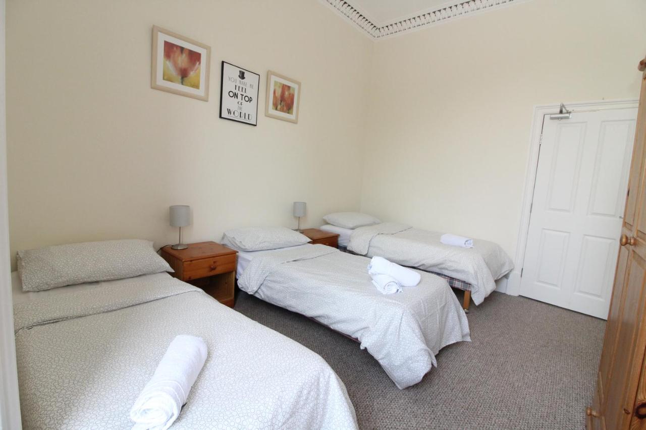 Central Two Bedroom Victorian Apartment With Free Parking เอดินบะระ ภายนอก รูปภาพ
