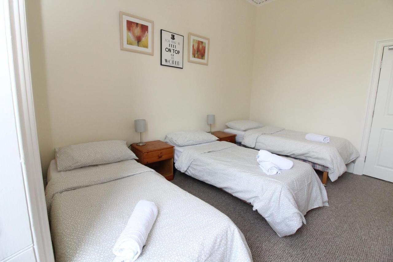 Central Two Bedroom Victorian Apartment With Free Parking เอดินบะระ ภายนอก รูปภาพ