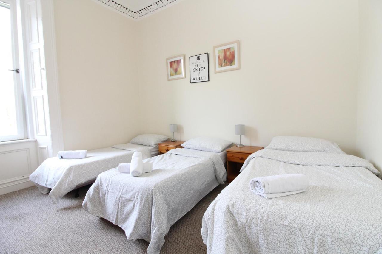 Central Two Bedroom Victorian Apartment With Free Parking เอดินบะระ ภายนอก รูปภาพ